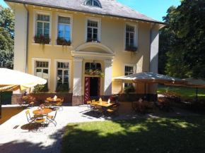 Отель Hotel Villa Wirtshaus Köpenick  Хофгайсмар